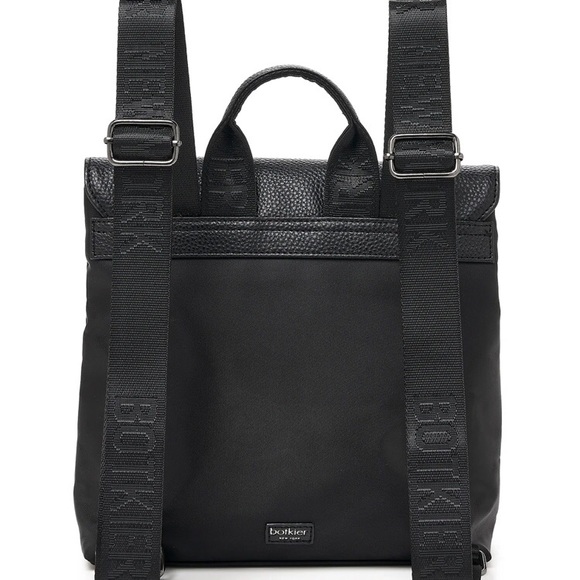 Small black backpack 🖤 - Picture 3 of 10